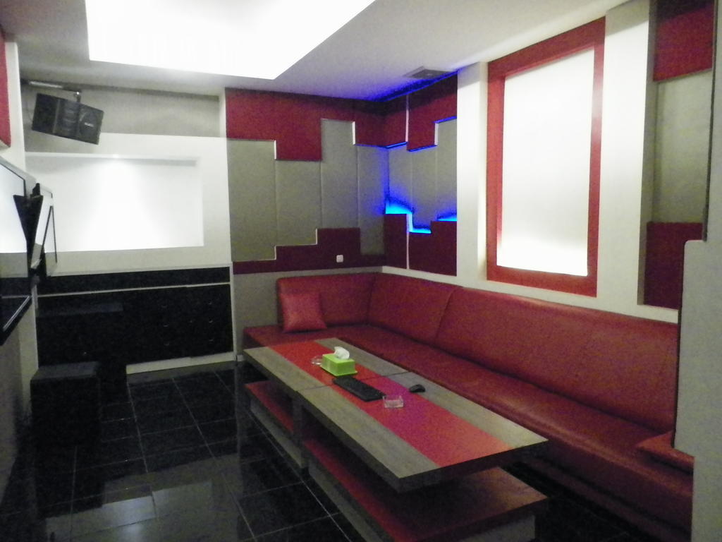 Excellent Seven Boutique Hotel Bandung Esterno foto