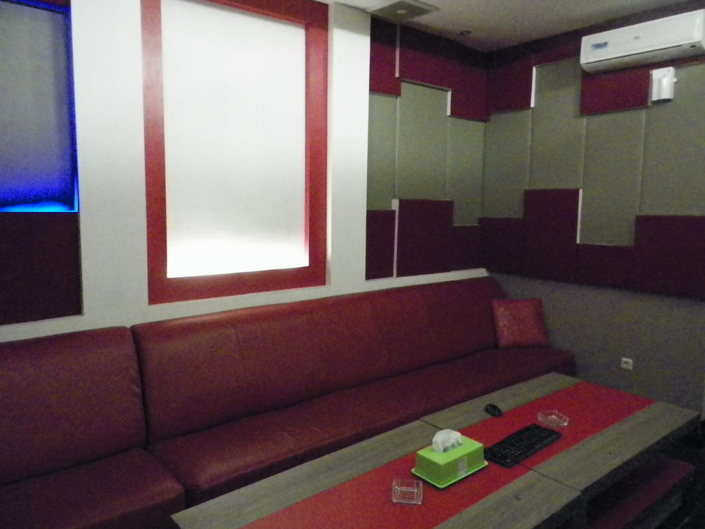 Excellent Seven Boutique Hotel Bandung Esterno foto