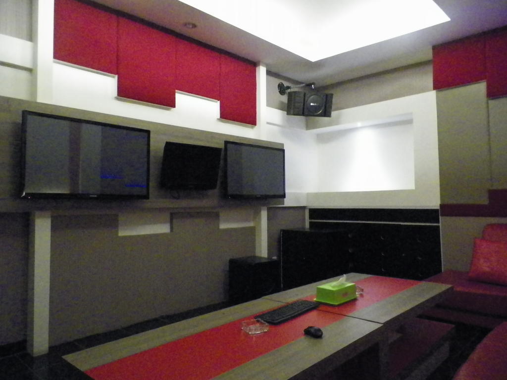 Excellent Seven Boutique Hotel Bandung Esterno foto